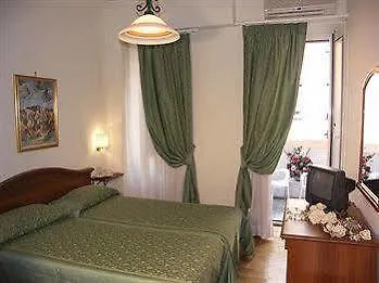 Nocleg ze śniadaniem San Michele A Porta Pia 3*